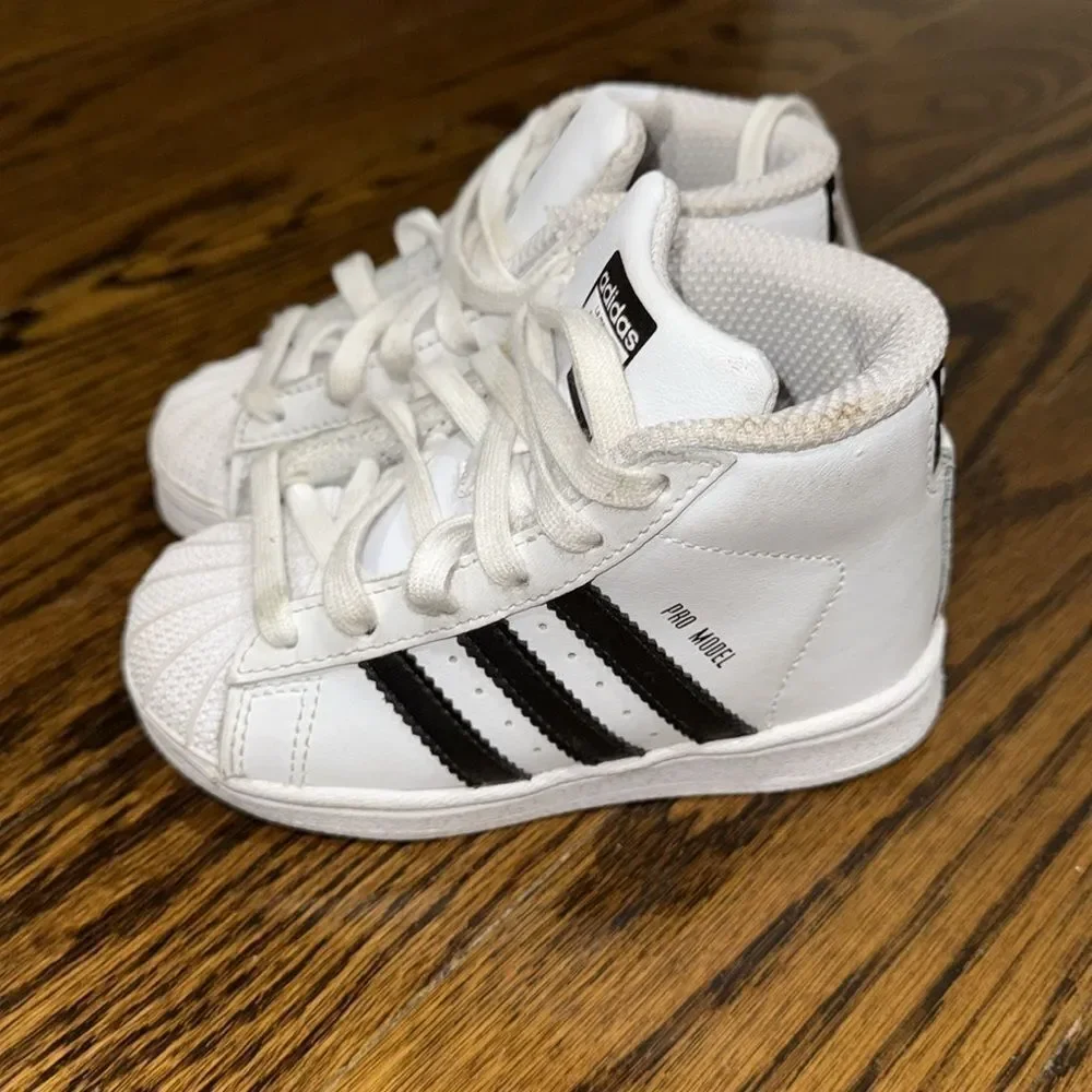 ADIDAS TODDLER PRO MODEL WHITE & BLACK SNEAKER 6